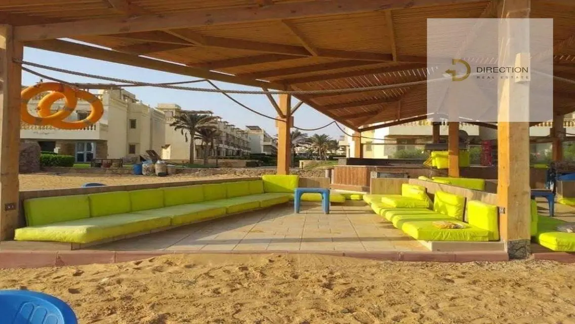 شقة فاخرة مطلة على البحيرات بمساحة واسعة