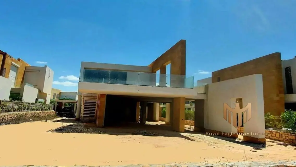 Luxury Villa for Sale in Lakes Area - 31,000,000 EGP