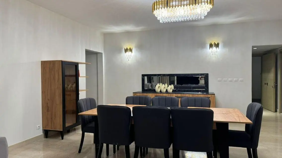 Luxury Apartment with Private Garden and Pool