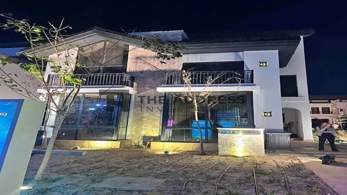 فيلا فاخرة بمساحة واسعة ومسبح خاص