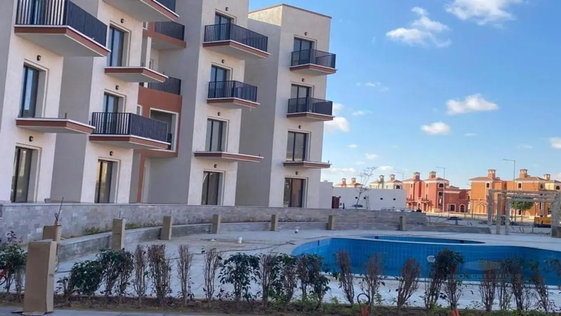 Luxurious Apartment for Sale Overlooking Lakes