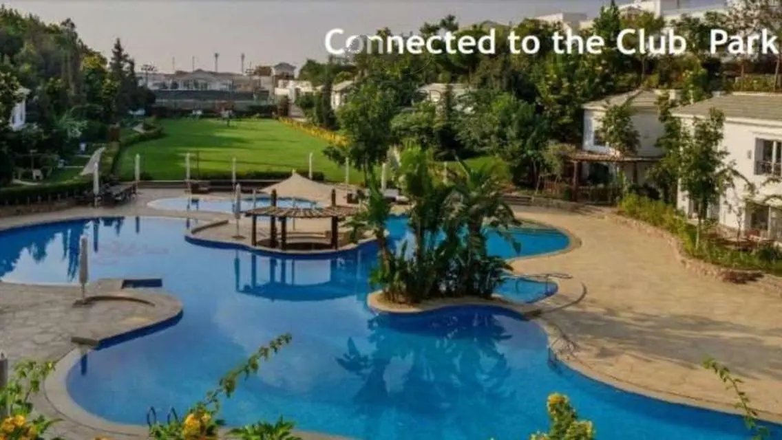 Luxurious Home for Sale with Backyard and Fantastic Amenities