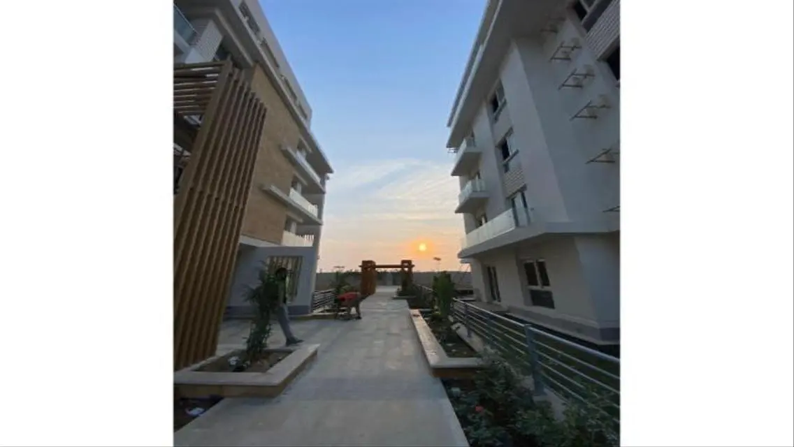 شقة فاخرة في مدينة Icity-October