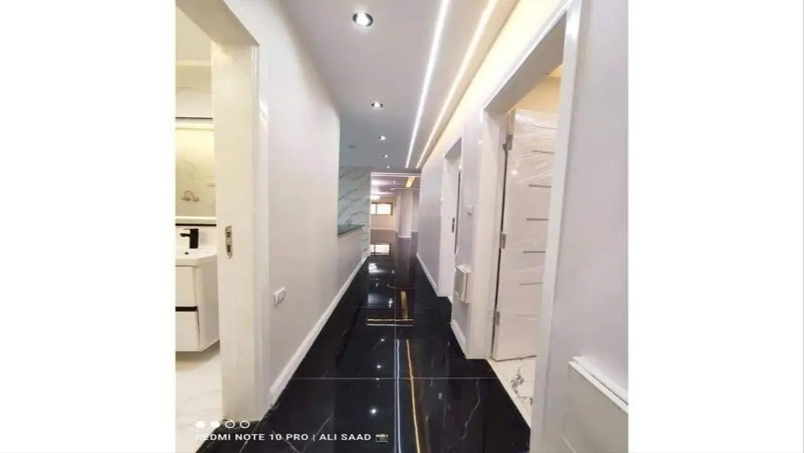 شقة فاخرة 240 متر مع شرفة مطلة على معلم رئيسي