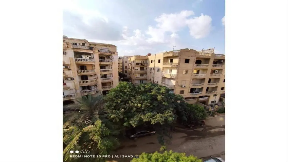 شقة فاخرة 240 متر مع شرفة مطلة على معلم رئيسي