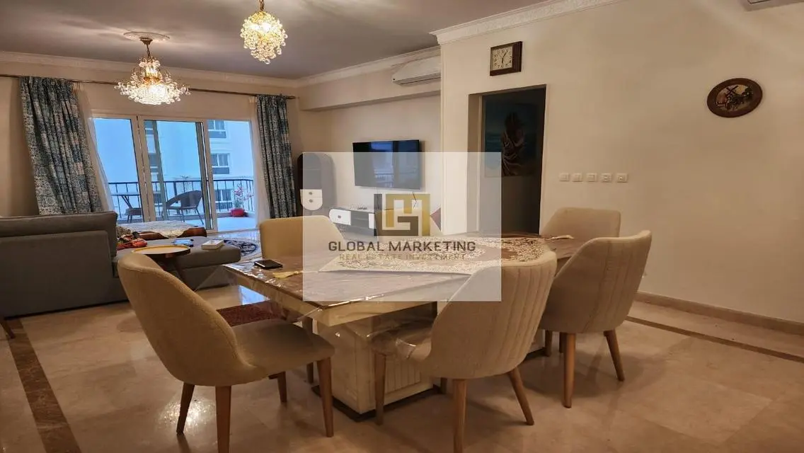 Elegant 4 Bedroom Apartment in a Peaceful Area
