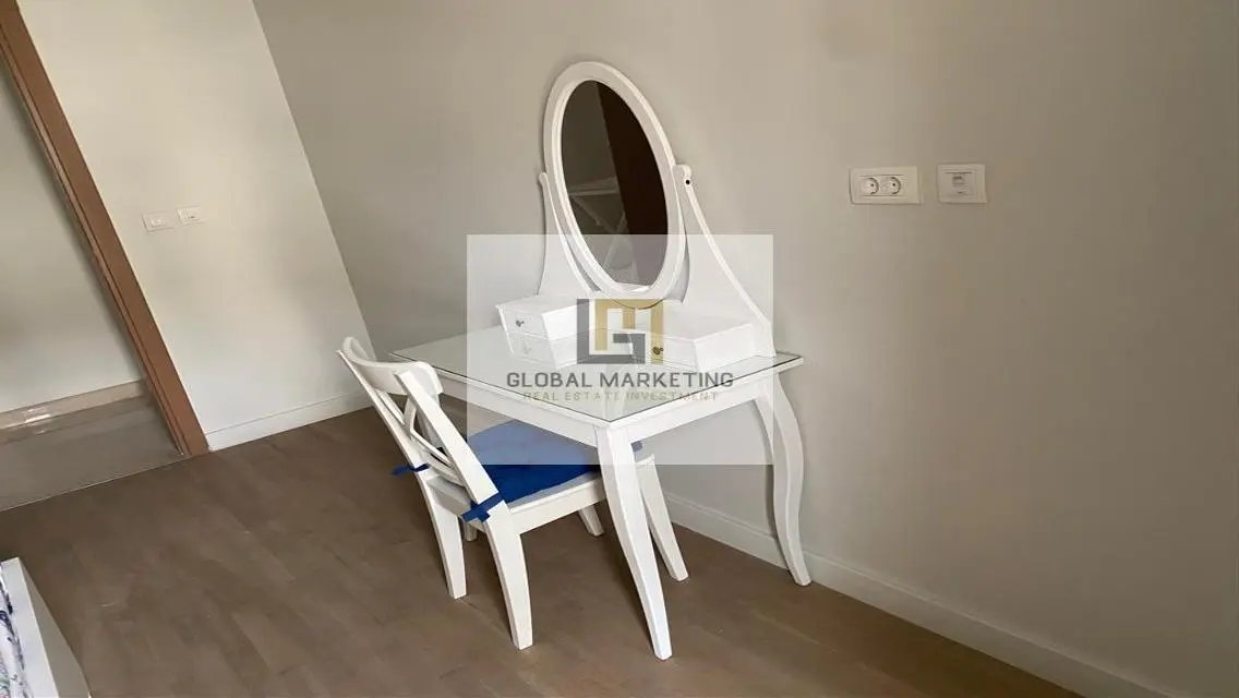 Elegant 4 Bedroom Apartment in a Peaceful Area