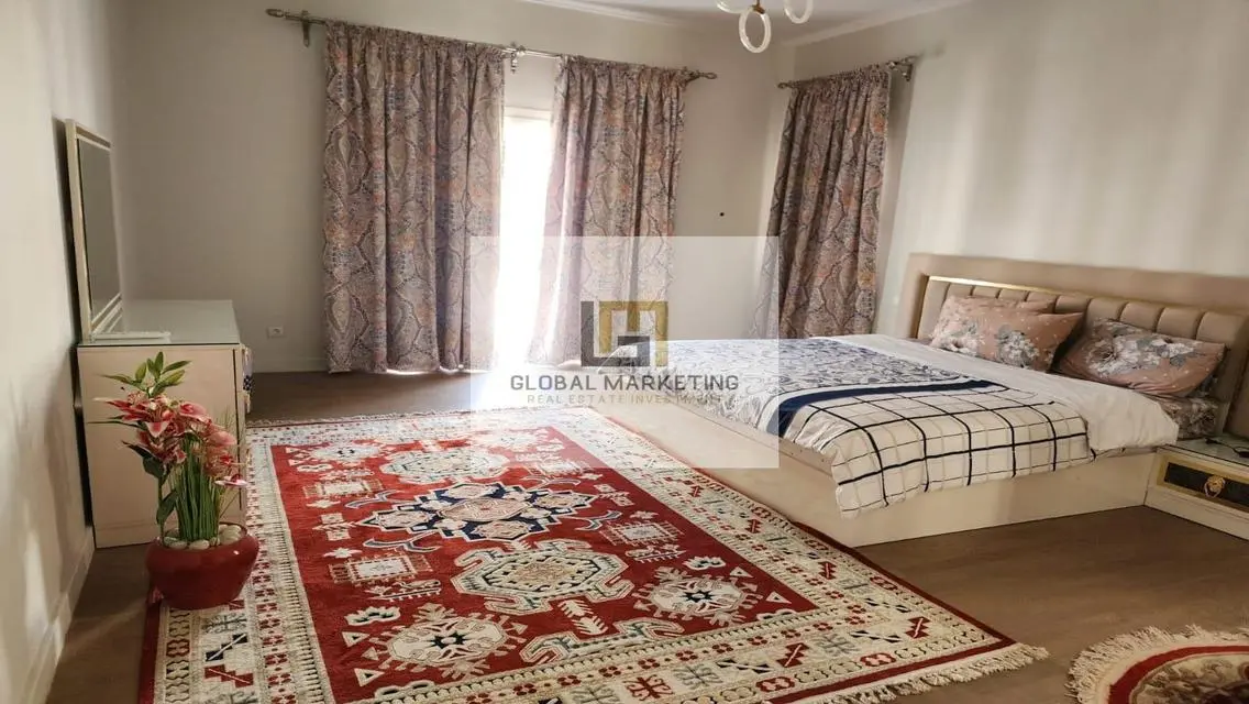 Elegant 4 Bedroom Apartment in a Peaceful Area