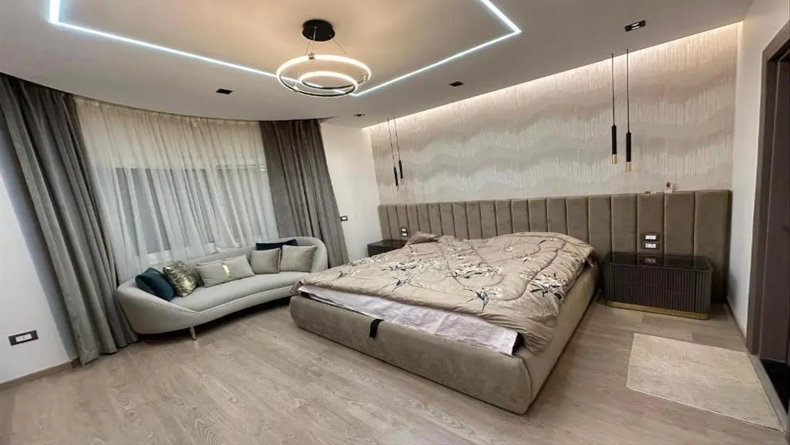Stunning 3 Bedroom Apartment for Sale - 278 Square Meters