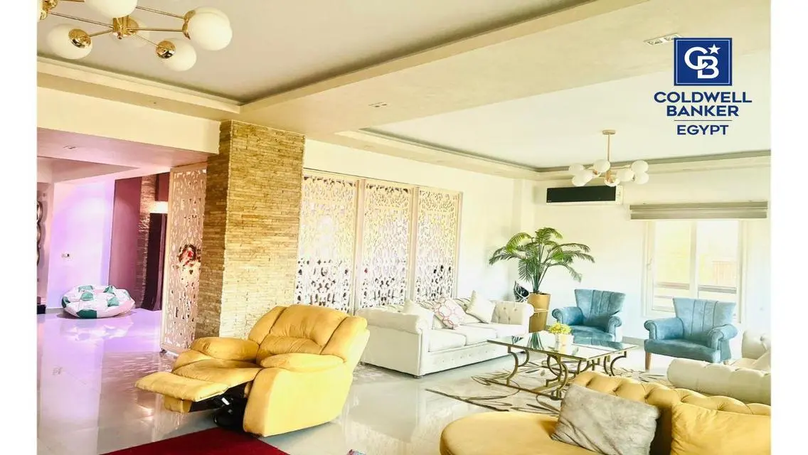 فيلا فاخرة للبيع بمساحة 265 متر