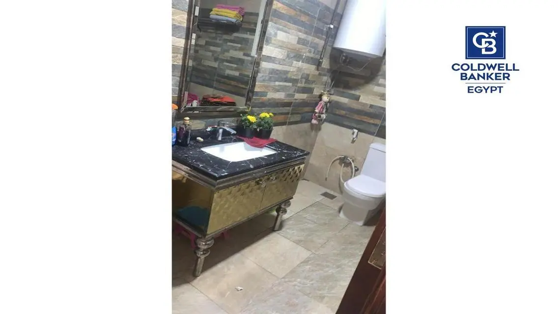 فيلا فاخرة للبيع بمساحة 265 متر
