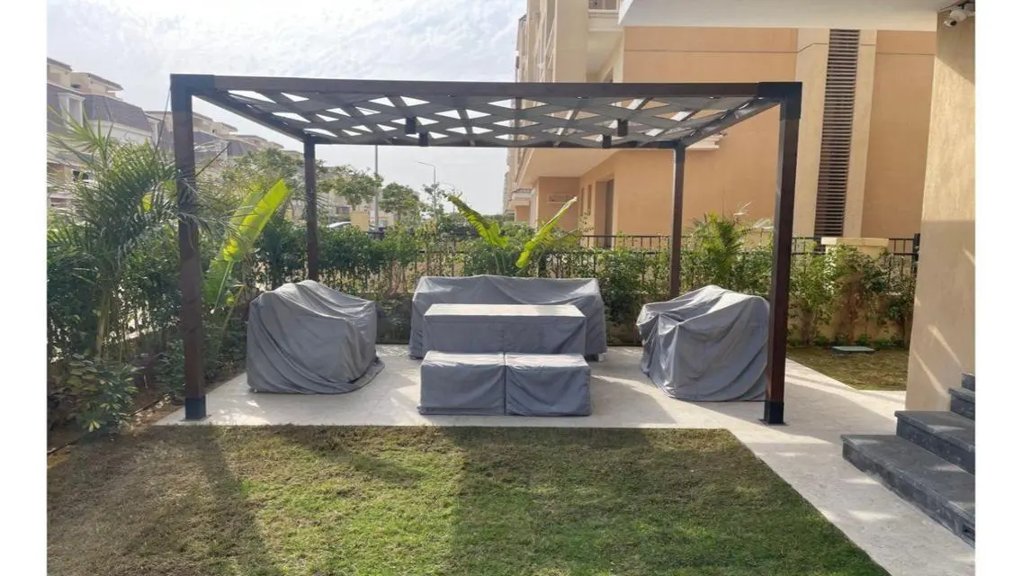 Luxury Villa with Private Garden and Pool