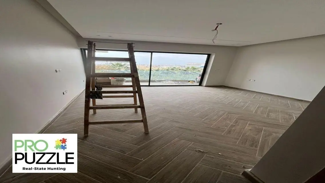 Luxury Apartment for Rent in Lake View Compound