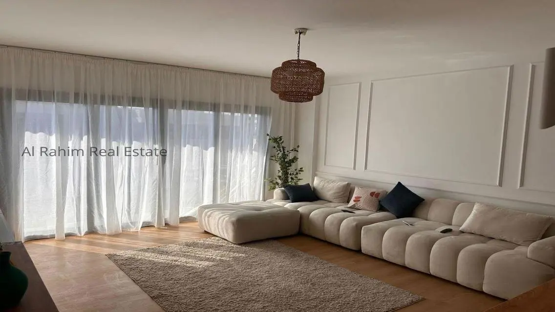 Luxury Apartment with Comfortable Space at Competitive Price