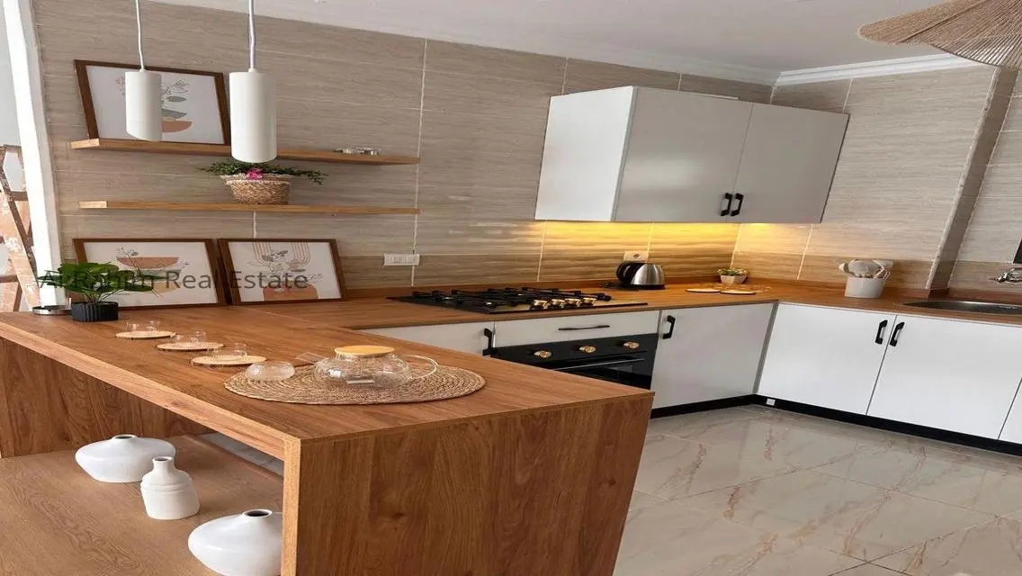 Luxury Apartment with Comfortable Space at Competitive Price
