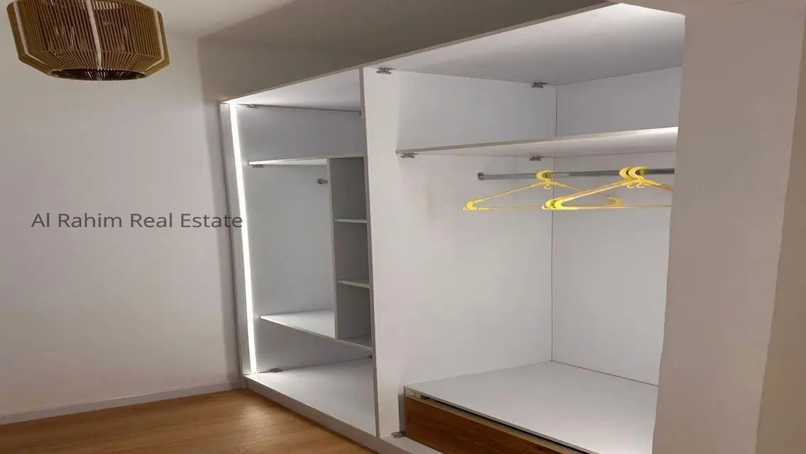 Luxury Apartment with Comfortable Space at Competitive Price