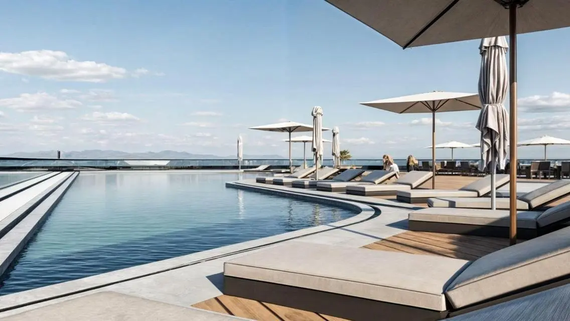 Luxury Apartment Overlooking Lakes with All Amenities