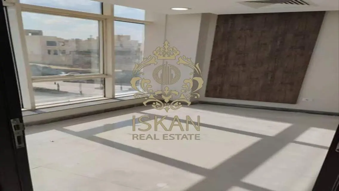 عقار متميز للبيع بسعر مغري
