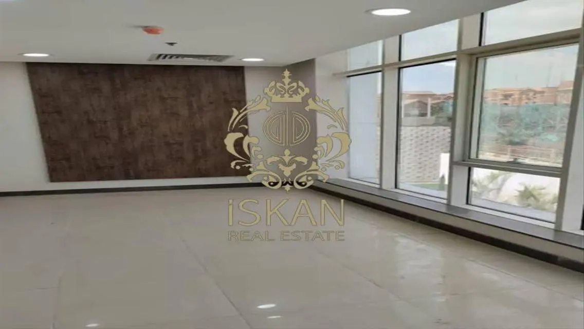 عقار متميز للبيع بسعر مغري