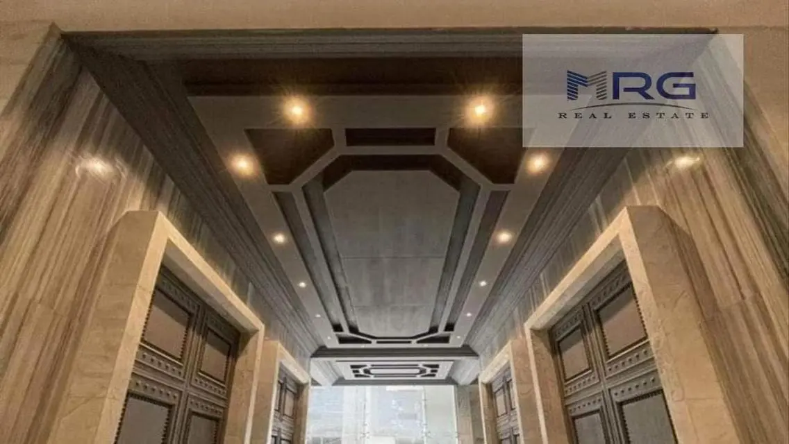 شقة فاخرة للبيع في MRG 2007