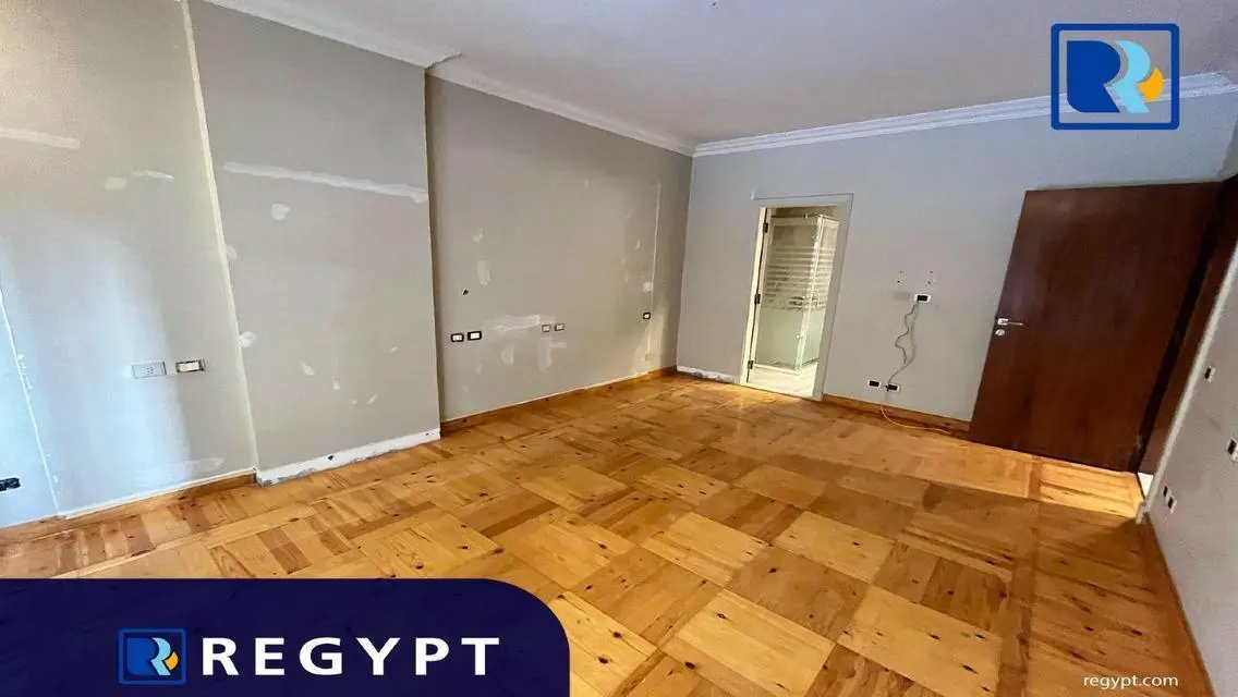 Luxury Apartment of 260 sqm in a Prime Location