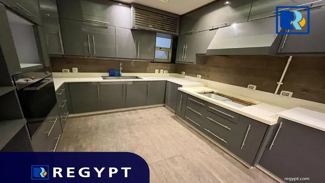 Luxury Apartment of 260 sqm in a Prime Location