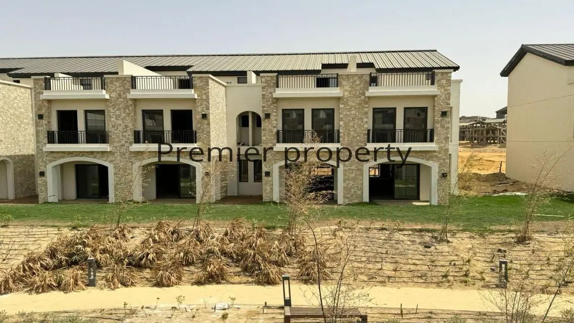 Luxury Villa in The Wonder MarQ Compound