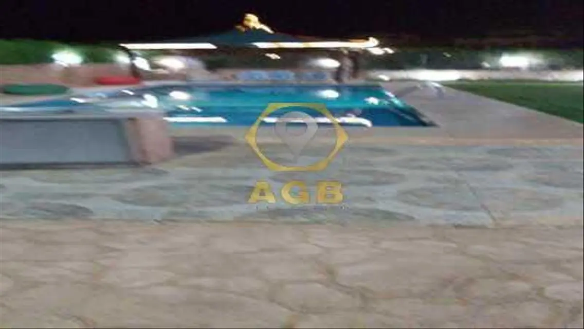 فيلا فاخرة على البحيرات بسعر 16,000,000 جنيه