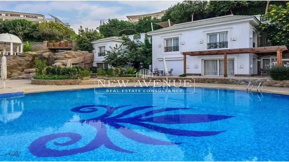Luxury Villa with Private Garden and Balcony in City Center