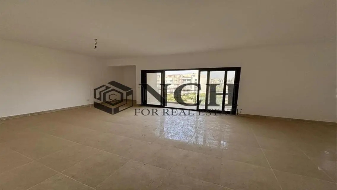 Luxurious Villa for Sale with Private Garden and Pool