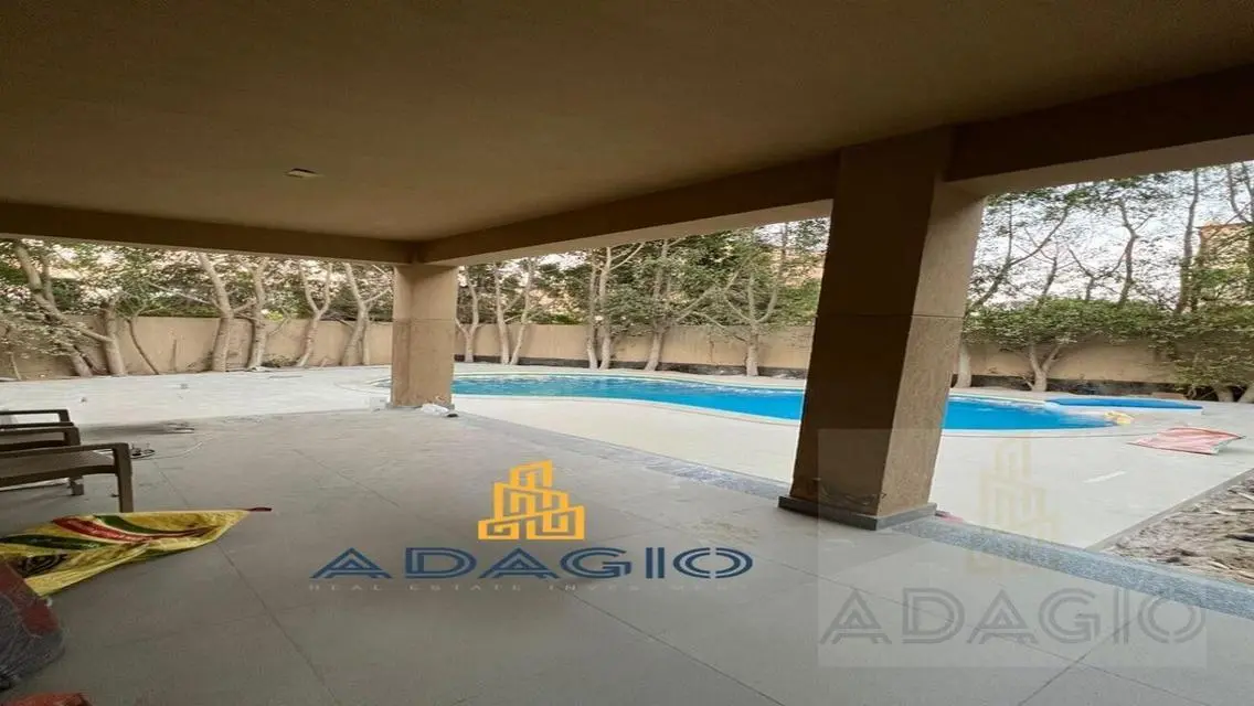 فيلا فاخرة للبيع في منطقة متميزة