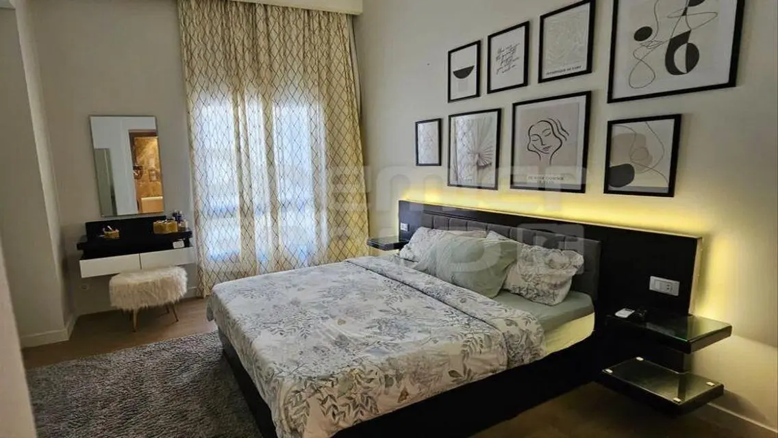 Luxury 2-Bedroom Apartment in the Heart of the City