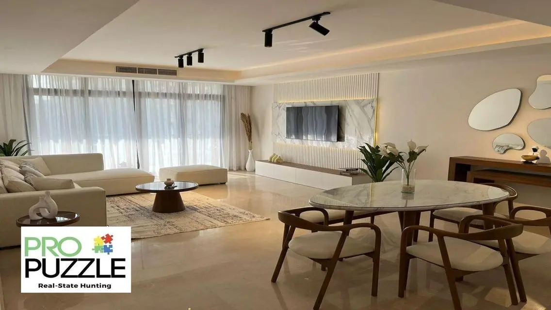 Luxury Apartment at CFC AURA