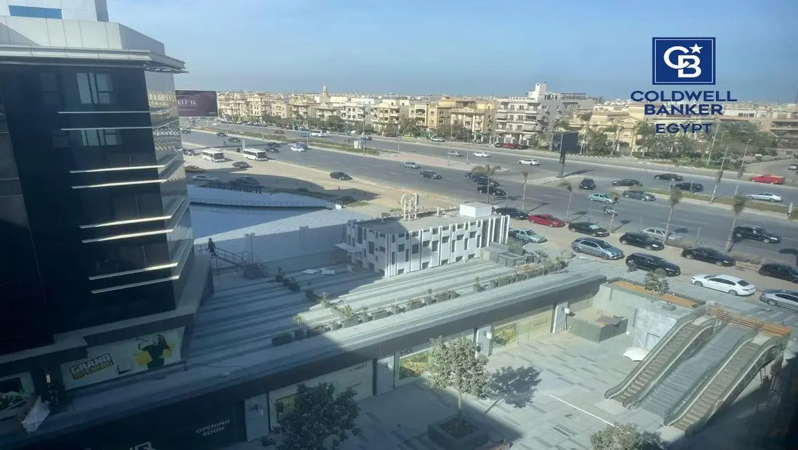 عقار مميز للبيع بمساحة واسعة بسعر مغري