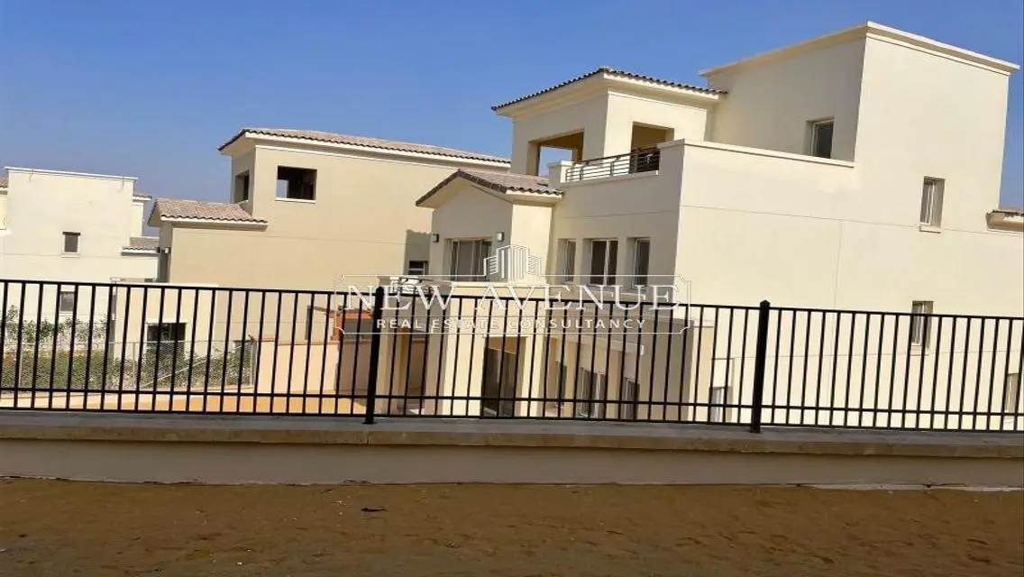 Luxury Apartment with Private Balcony and Garden for Sale