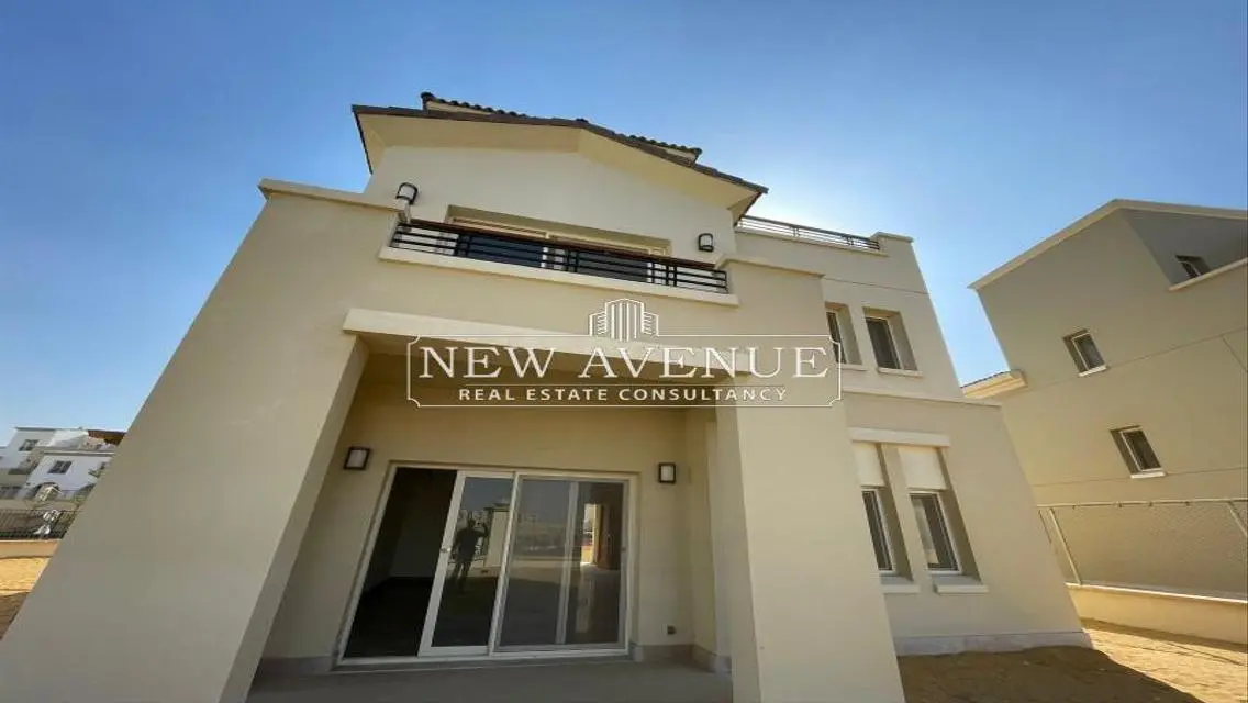 Luxury Apartment with Private Balcony and Garden for Sale
