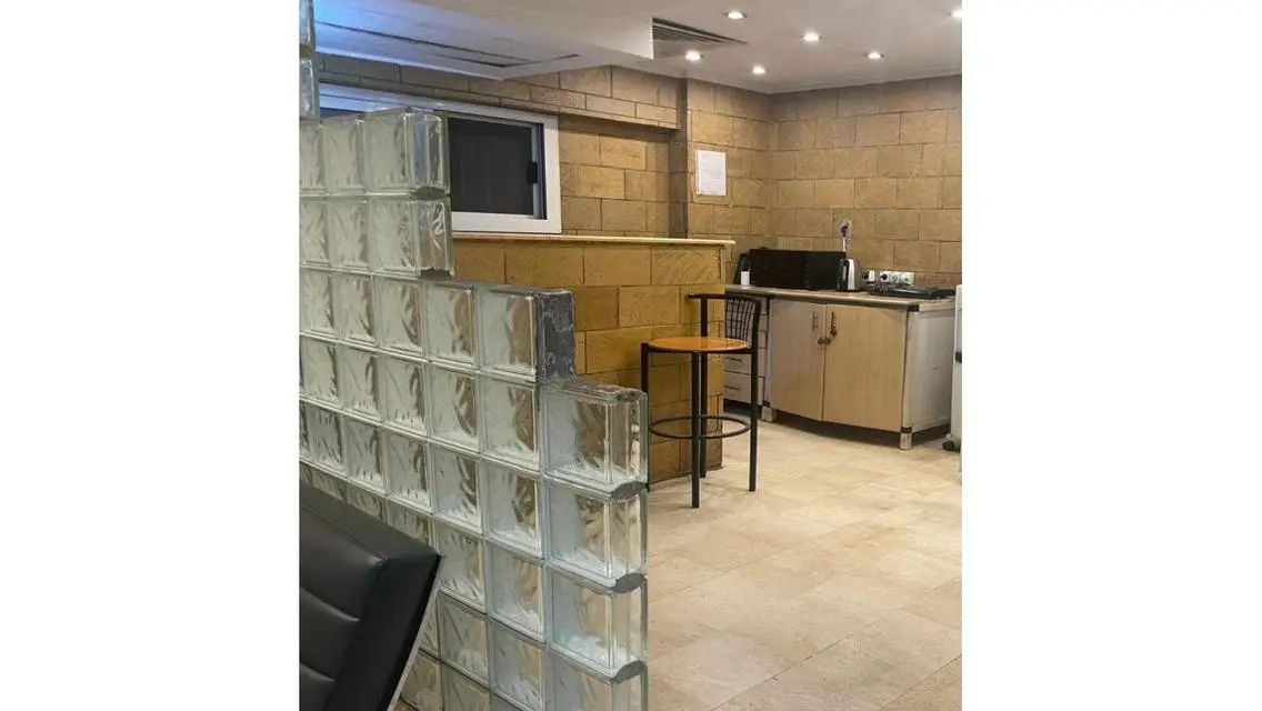 شقة مميزة في مبنى حديث بسعر مناسب