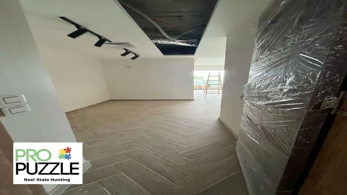 Luxury Apartment for Rent in Compound Lake View Residence
