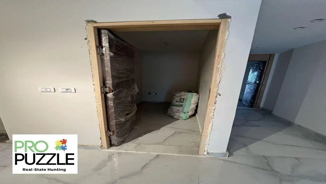 Luxury Apartment for Rent in Compound Lake View Residence