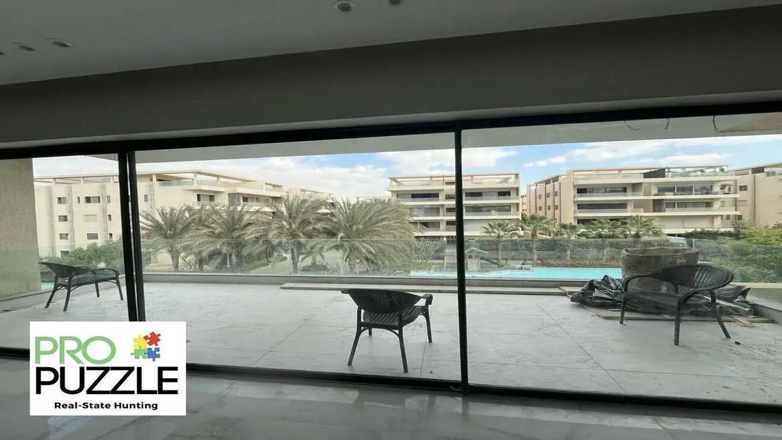 Luxury Apartment for Rent in Compound Lake View Residence