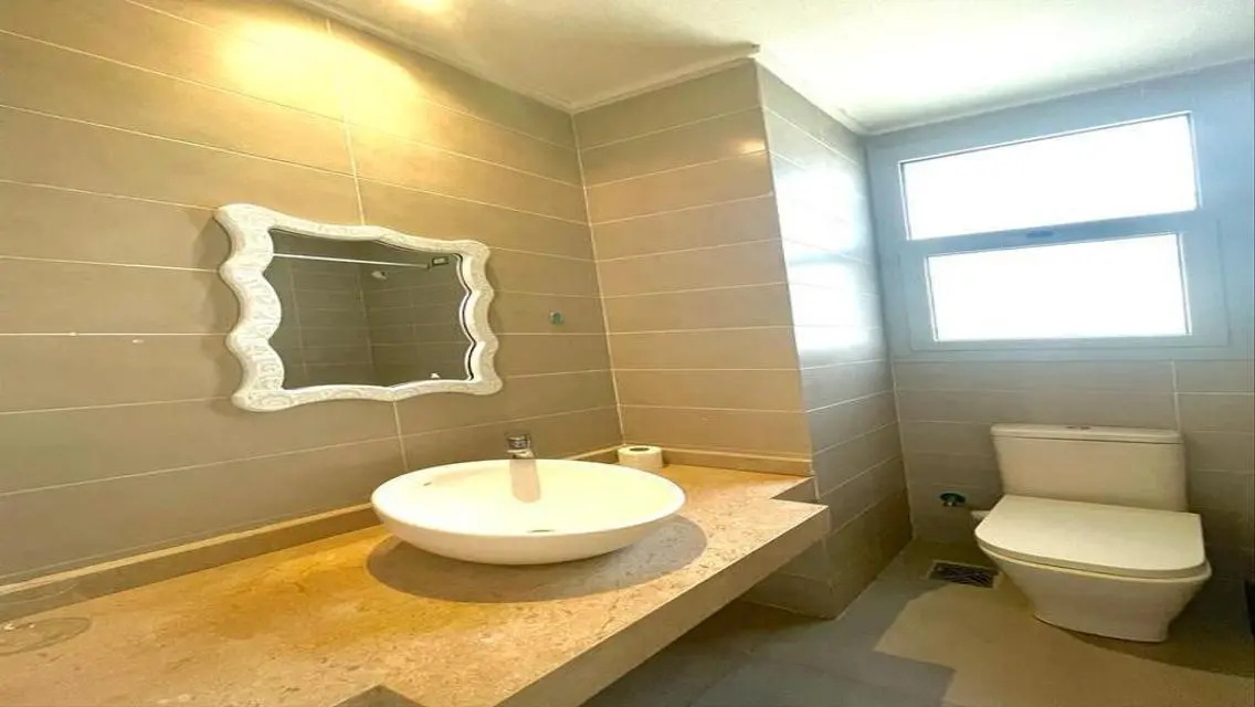Commercial Unit in Helmy Mall - The Ideal Spot for Your Business