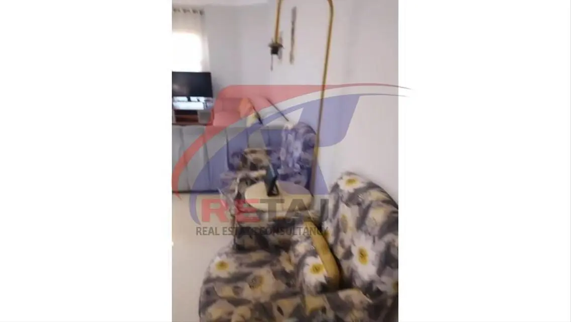 شقة مميزة للإيجار مع شرفة في قلب المدينة