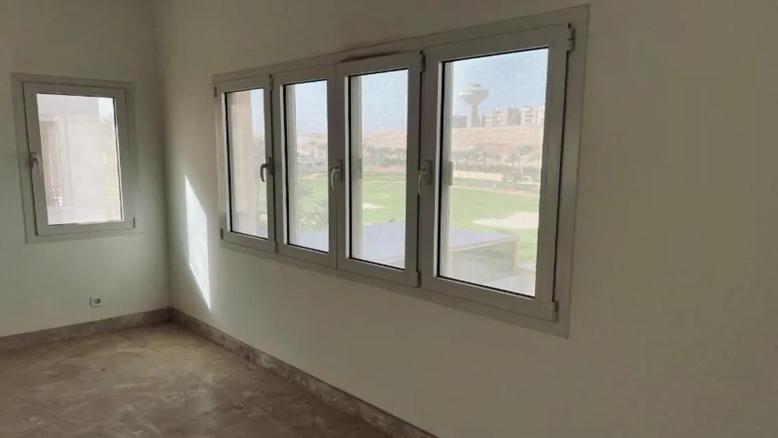 فيلا فاخرة مع إطلالة رائعة على البحيرات