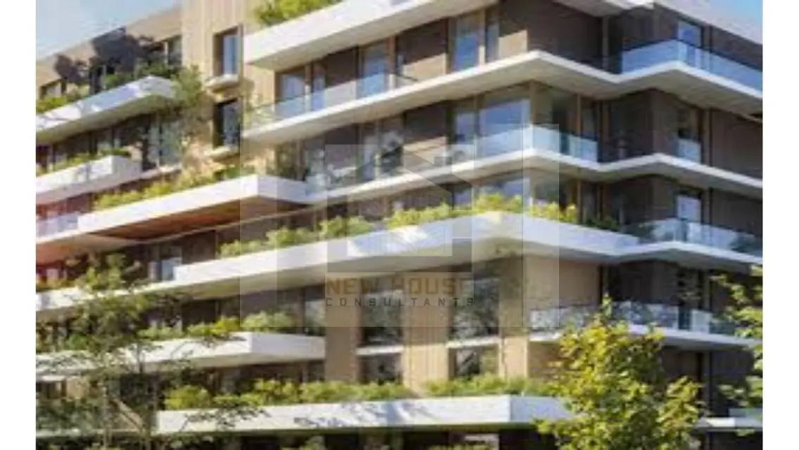 Luxury Apartment with Stunning Lake View
