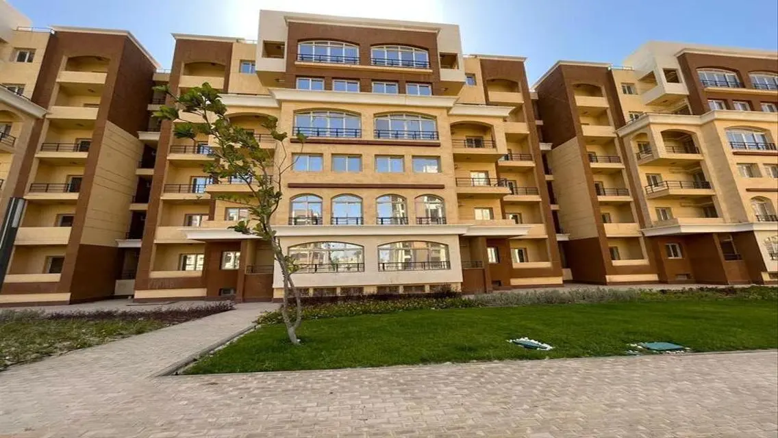 شقة فاخرة بمواصفات استثنائية للبيع