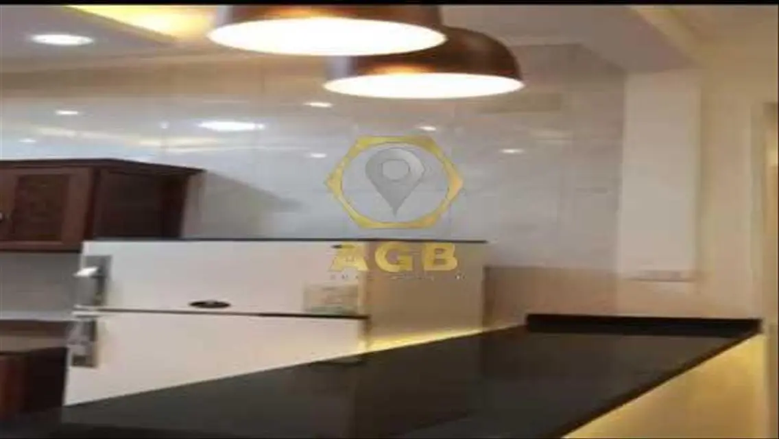 شقة فاخرة للبيع في موقع متميز