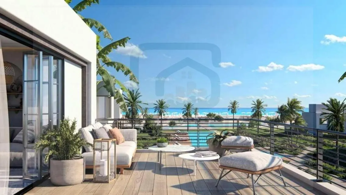 Luxury Villa with Private Garden and Pool