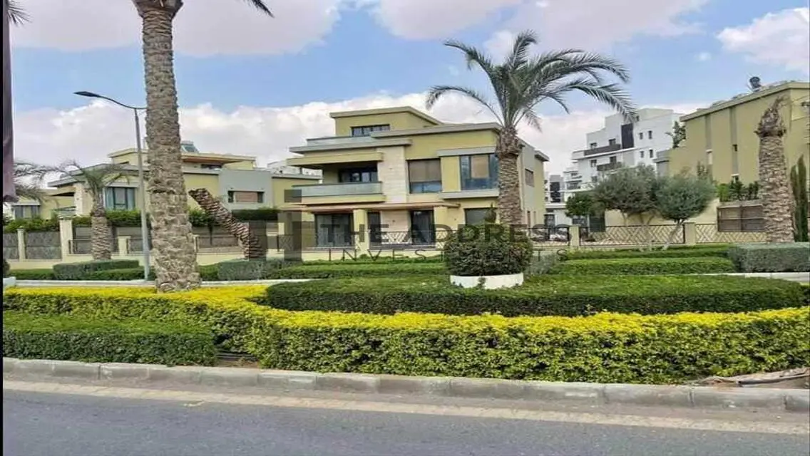 Luxury Villa in New Cairo with Private Pool and Lake View