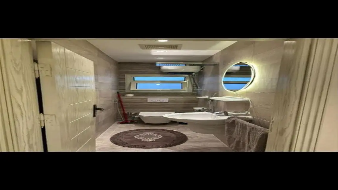 Apartment for Rent with Balcony and Kitchen Amenities