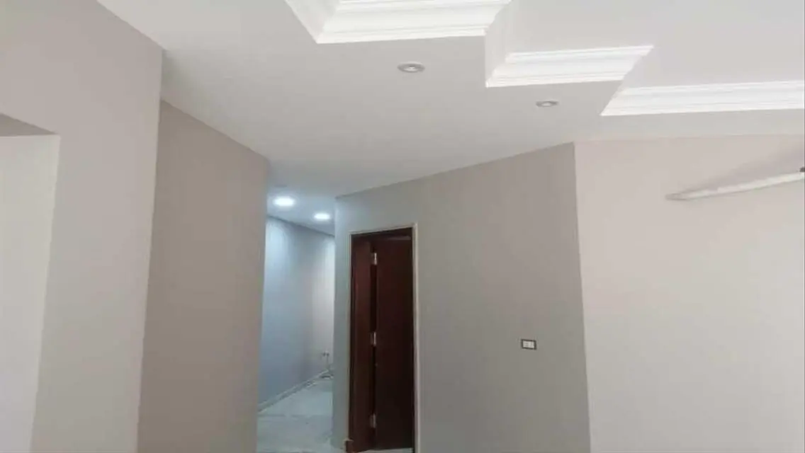 شقة فاخرة للبيع بحي مميز